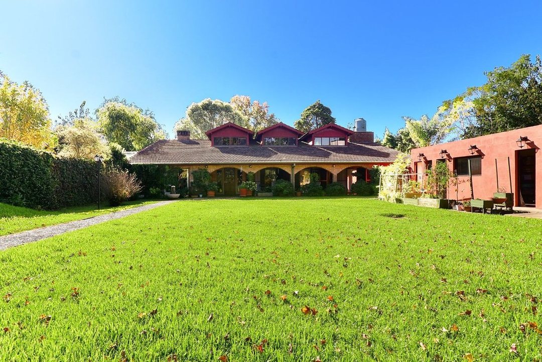 VENTA CASA EN PARQUE IRIZAR PILAR