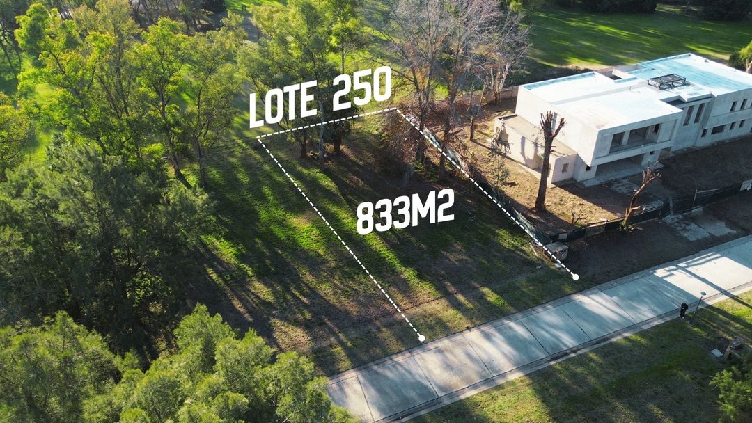 LOTE 833M2 EN VENTA SAINT THOMAS CENTRO- PERMUTA