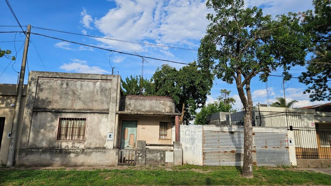 VENTA CASA Bº VILLA ROSAS/ REFACCIONAR O RECICLAR
