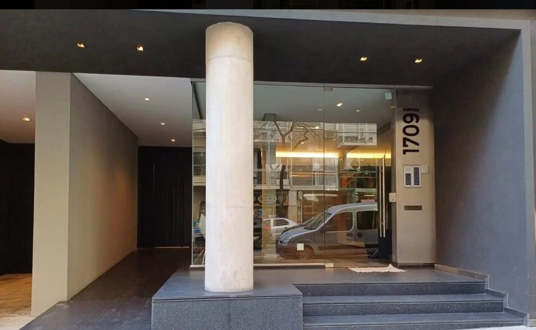 VENTA OFICINA A ESTRENAR RECOLETA