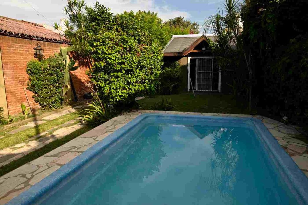 Casa 5 Ambientes con Garaje en Bernal en Venta