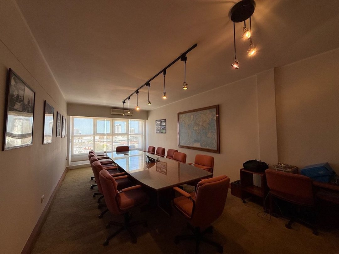 Venta Piso Completo – 10° Piso (13 oficinas)