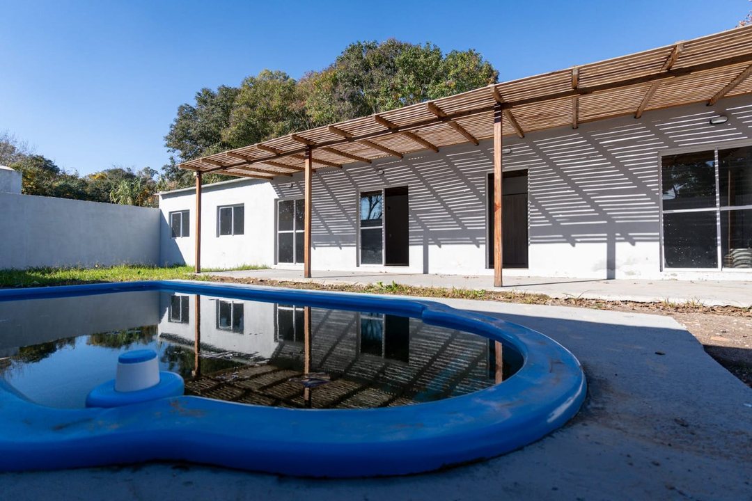 Casa con pileta en venta La Plata