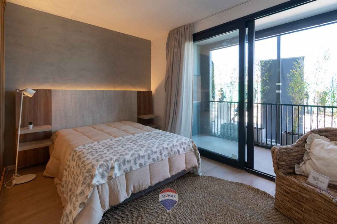 Vende Monoambiente Brickell Remeros balcón, pileta