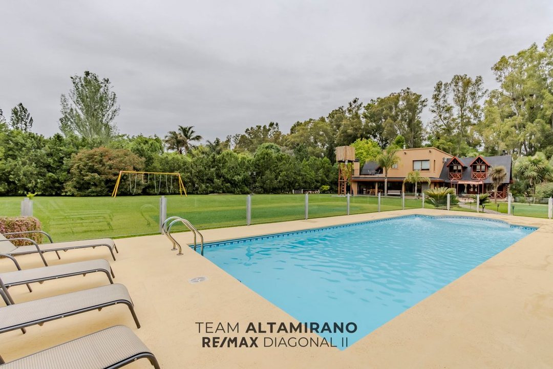 CASA EN VENTA EN CAMPOS DE ROCA