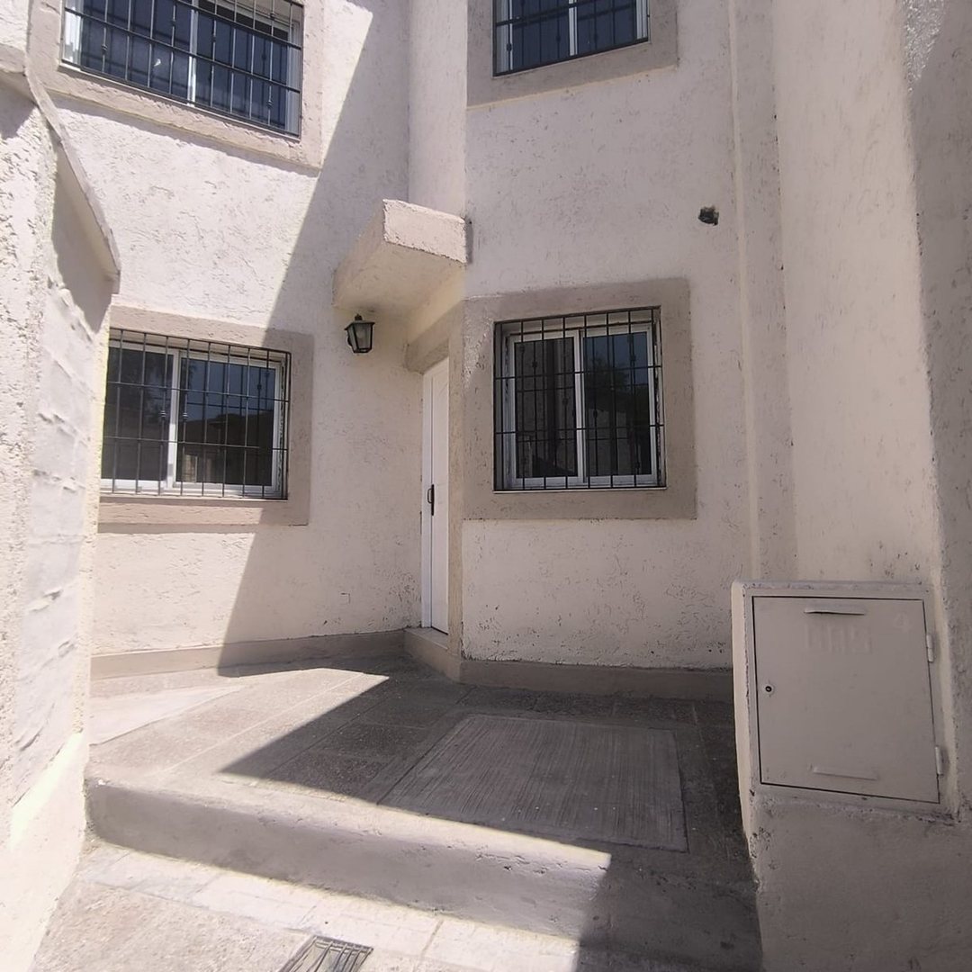 VENTA DE DUPLEX EN MENDOZA CIUDAD