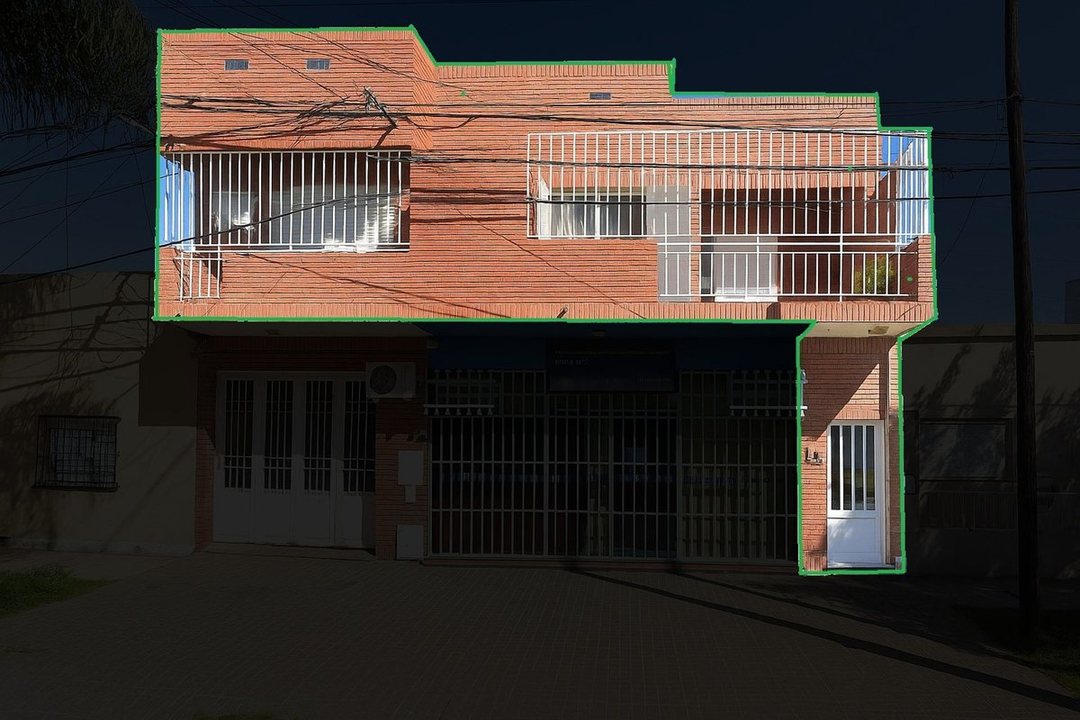 Planta alta con terraza y galería con asador