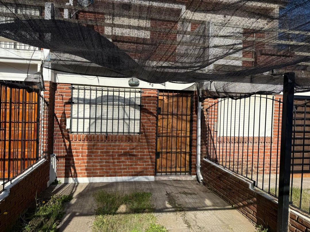 VENTA DUPLEX  3 AMBIENTES CON COCHERA MAR DEL TUYU