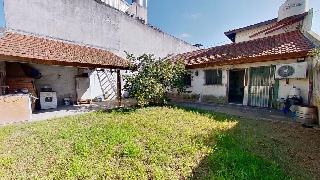 VENTA CASA LOS POLVORINES 2 PLANTAS COCHERA JARDIN