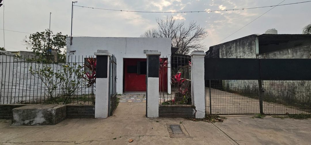Se vende casa en Barrio América de Reconquista
