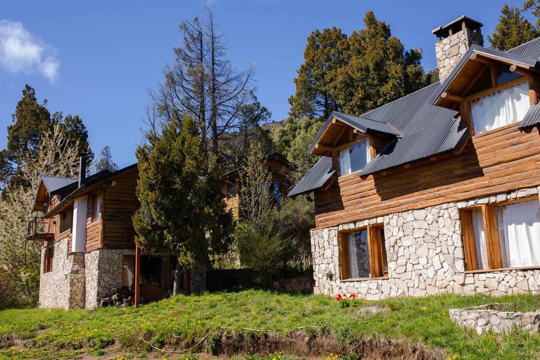 COMPLEJO 7 DEPTOS, IDEAL RENTA, BARILOCHE