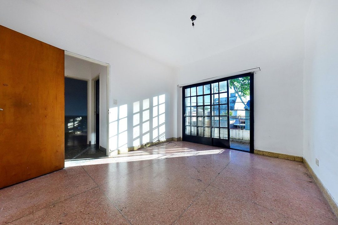 VENTA PH MULTIFAMILIAR CON TERRAZA EN MUNRO
