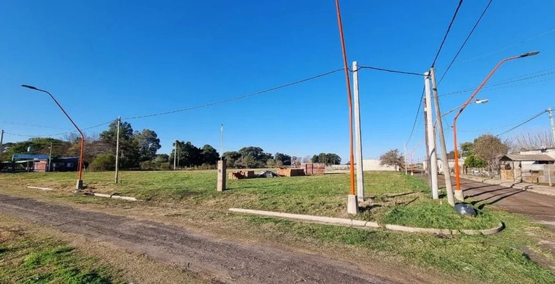 LOTE EN "RIBERA DE CAIMA"