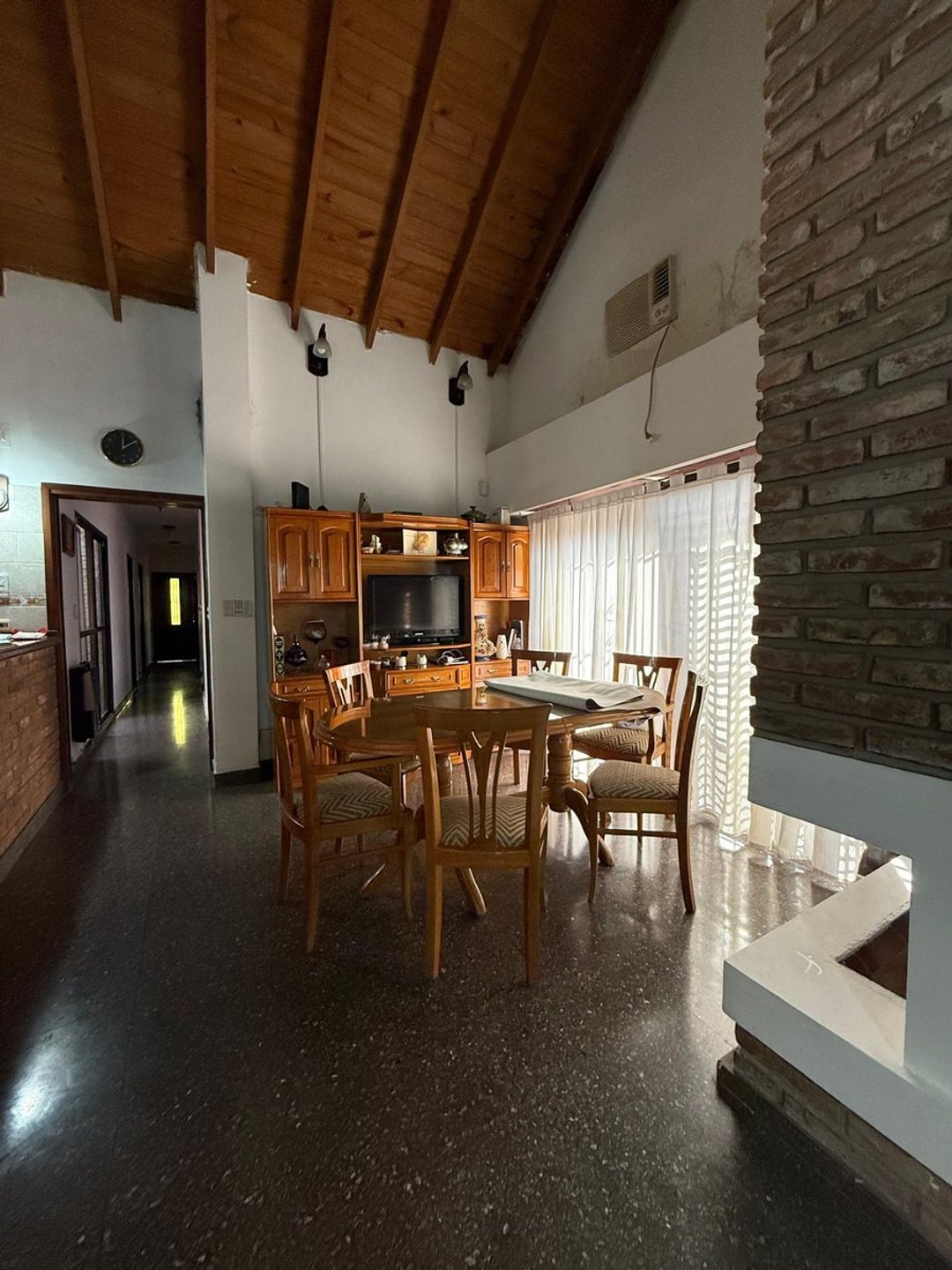 CASA EN VENTA 5 AMBIENTES MAS UN DPTO 3 AMBIENTES