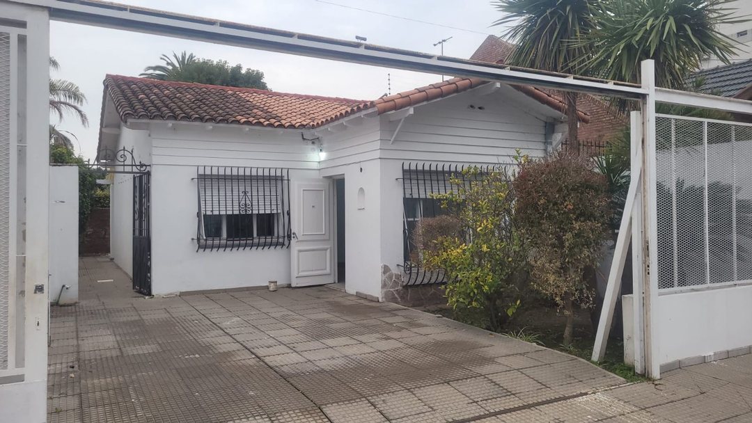 VENTA CASA 3 AMBIENTES BERNAL - QUILMES