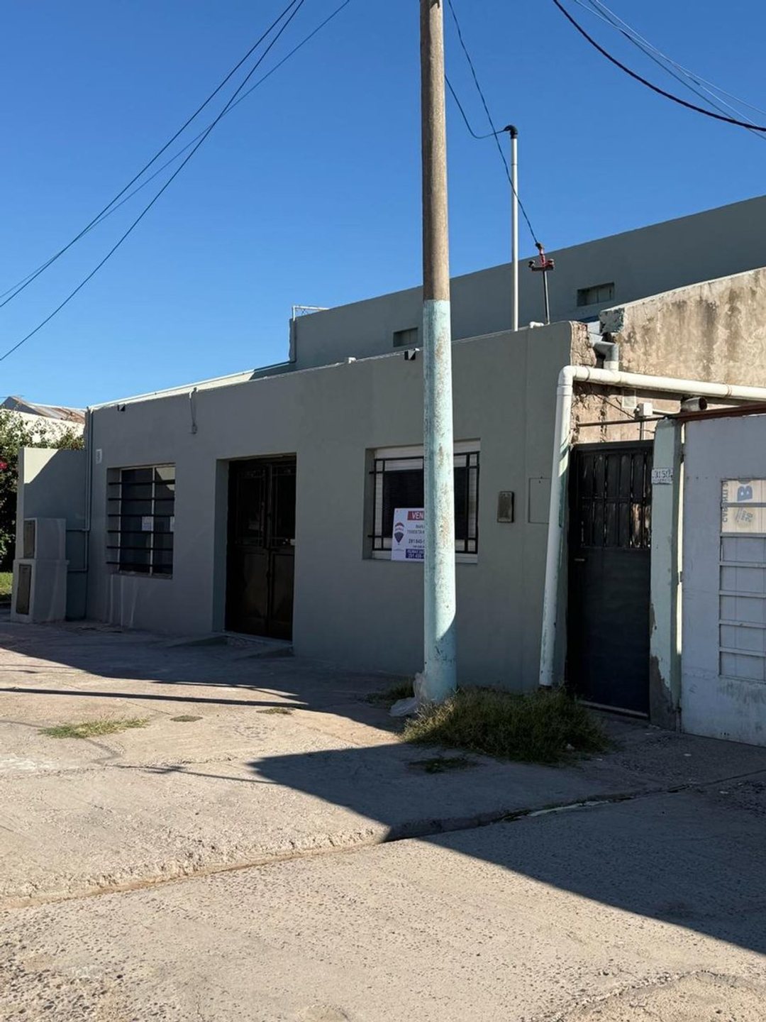 VENTA-CASA DE 3 DORMITORIOS MAS LOCAL
