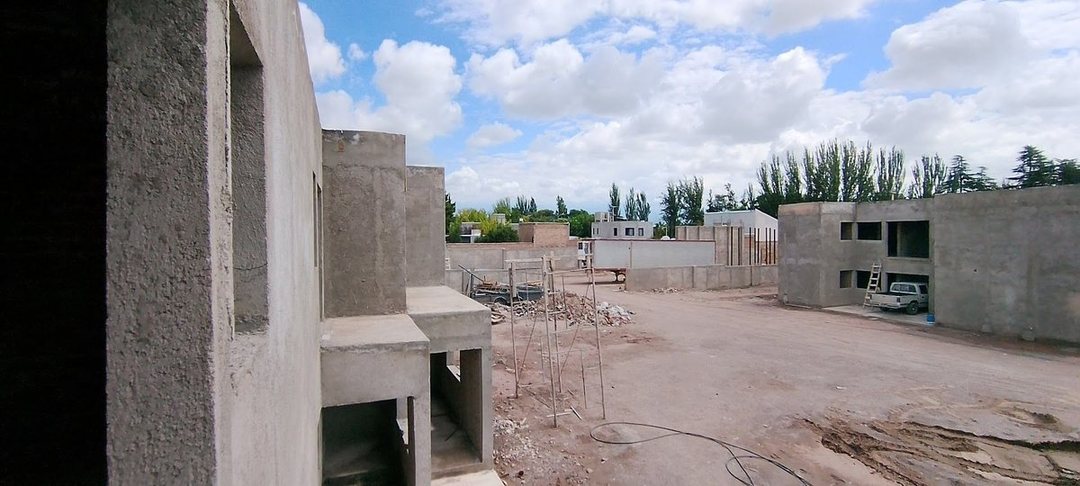 VENTA DÚPLEX 3 DORMITORIOS EN LUJAN DE CUYO