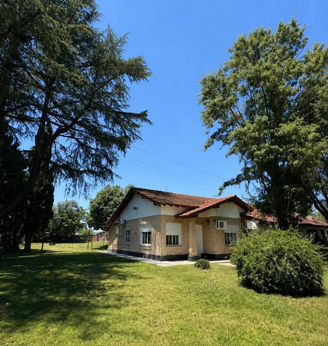 VENTA CASA 2678M2! A 20 CDRAS EST. PADUA