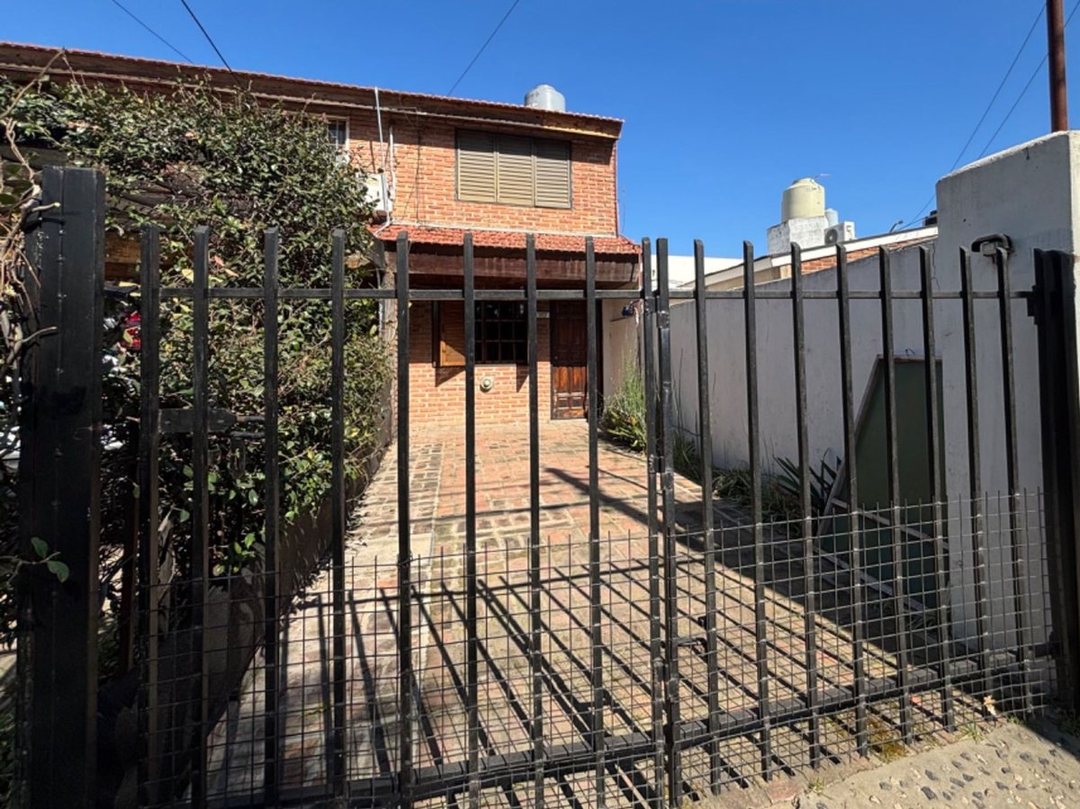 VENTA PH 3 AMB COCHERA CASTELAR