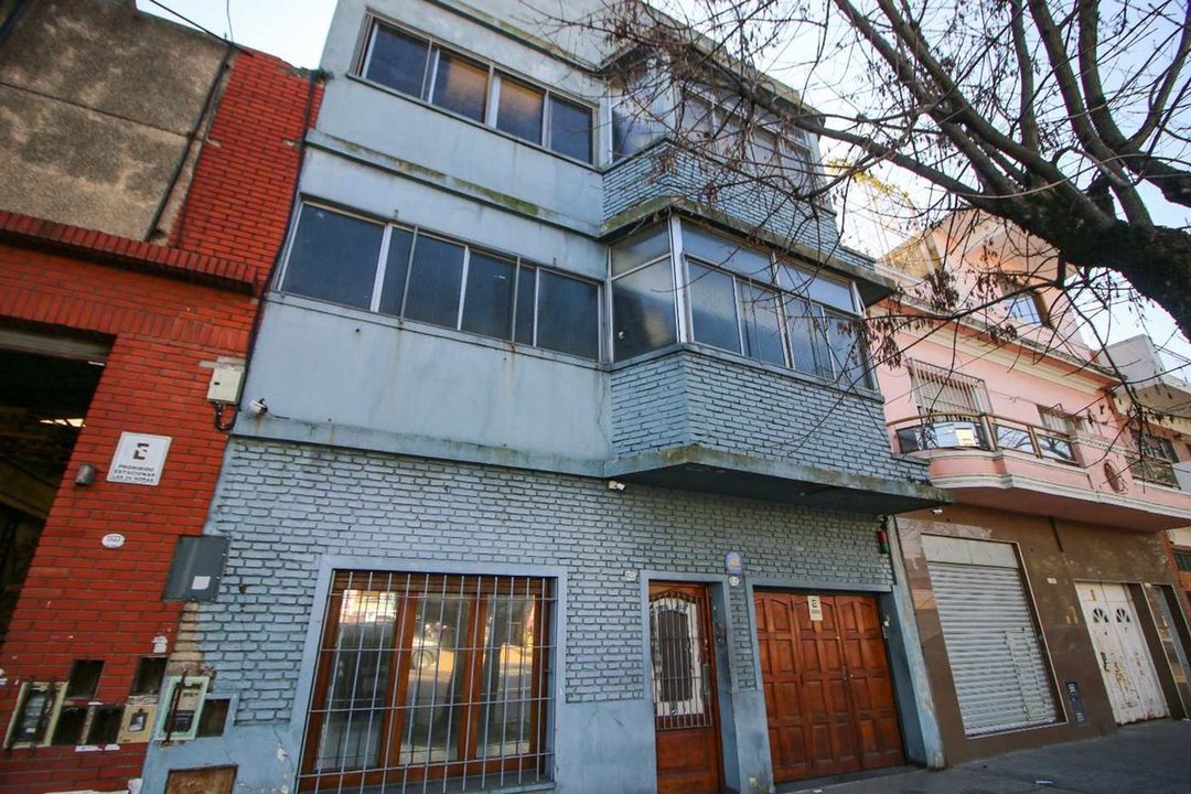 OPORTUNIDAD Galpón Parque Chacabuco Venta 822M2