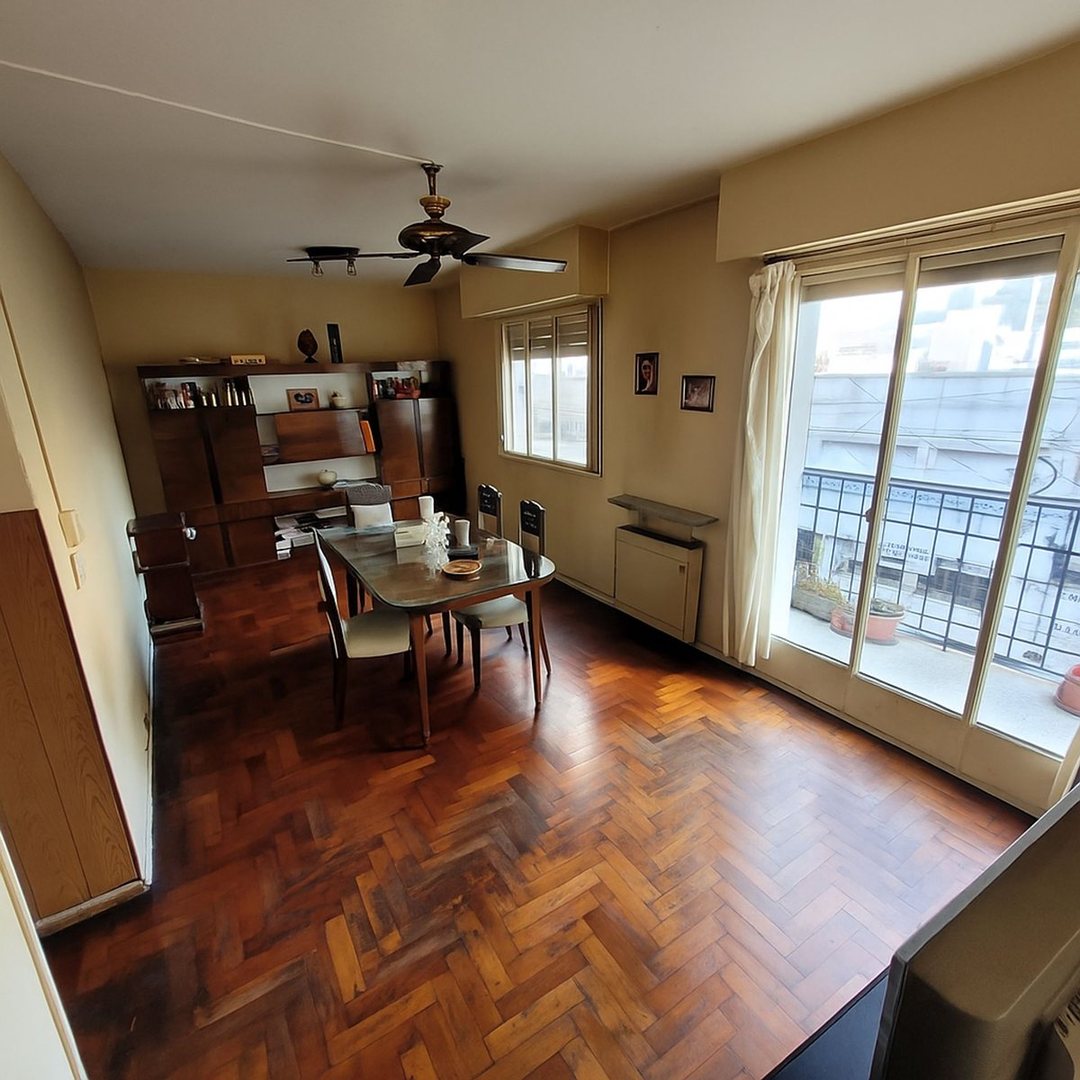 Venta Avellaneda Departamento 3 Amb. C/Dependencia