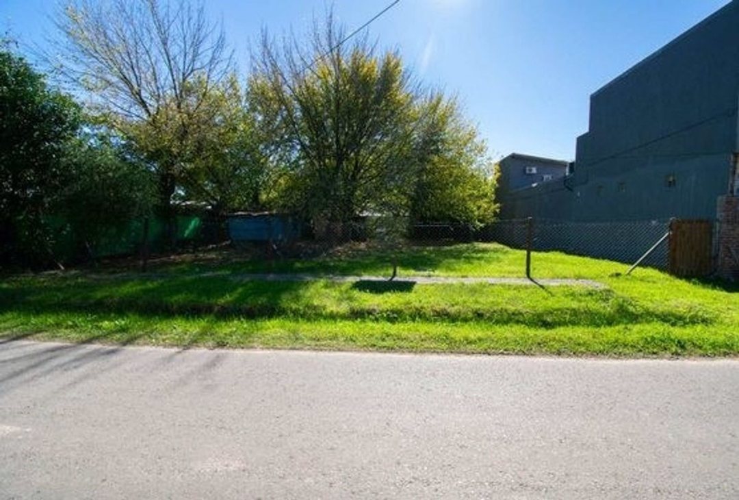 LOTE EN VENTA EN CITY BELL - ENTRE CAMINOS