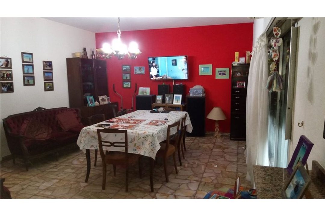 Venta PH 3 Amb con patio, cochera/galpón RETASADO.