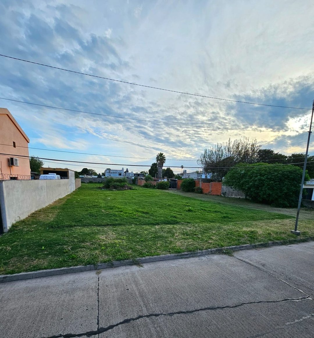 VENTA 1014M2 EINSTEIN ENTRE RUIZ MORENO/AVELLANEDA