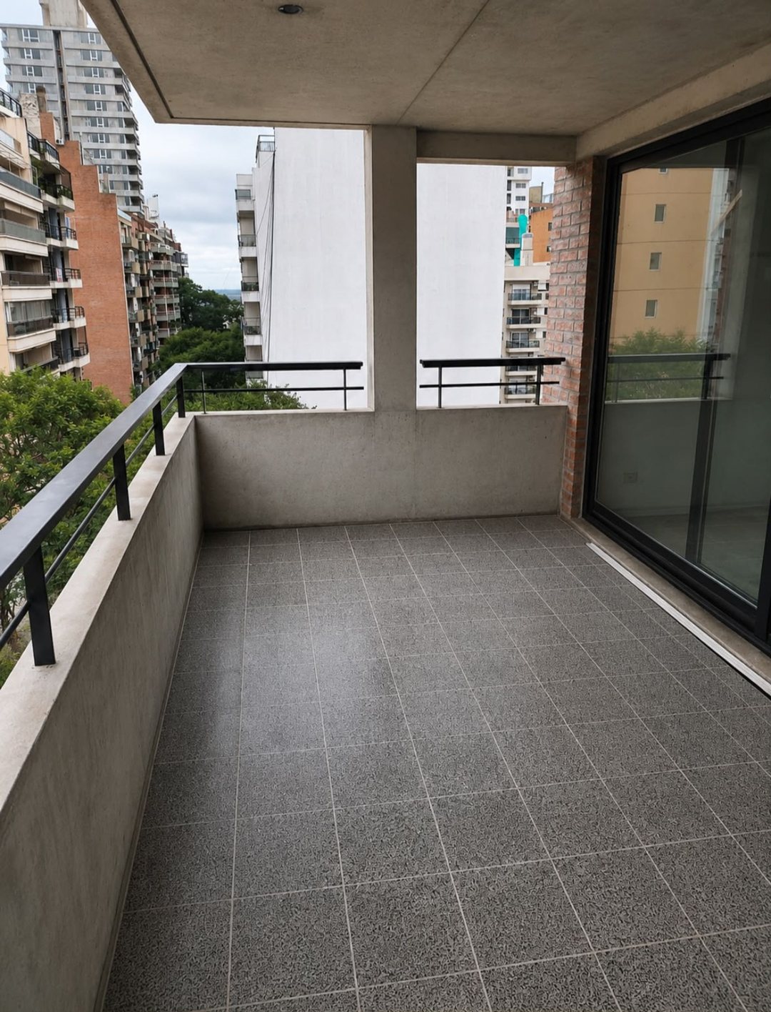 DEPARTAMENTO EN VENTA 3 DORM ZONA RIO