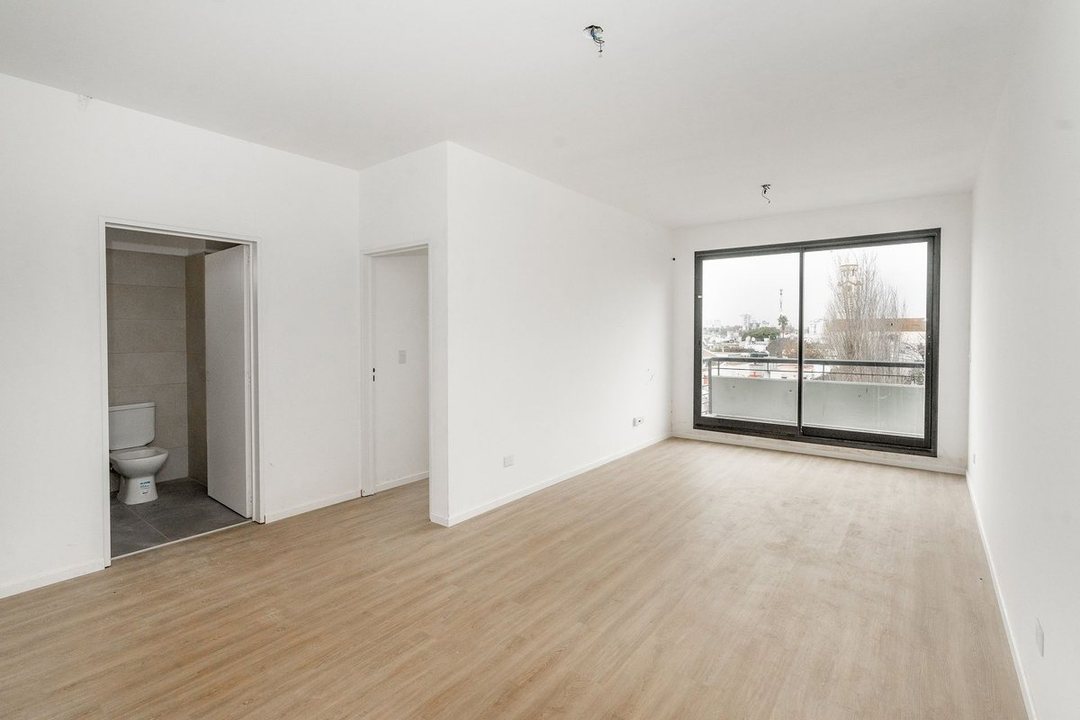VENTA DEPARTAMENTO 3 AMBIENTE CON BALCÓN Y TERRAZA