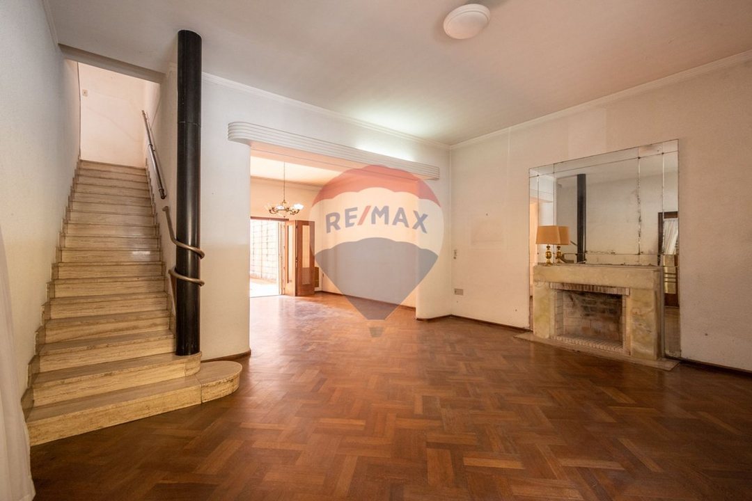 Casa de categoría 4 dormitorios Bº centro en venta