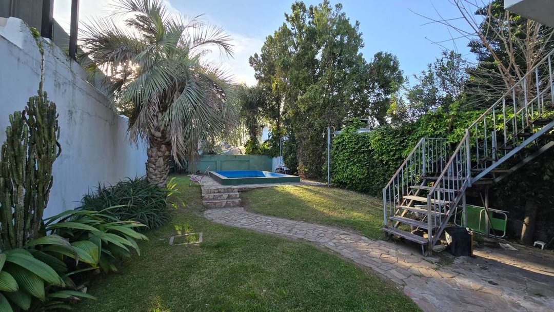VENTA CASA 4 DORMITORIOS, PILETA LA FLORIDA