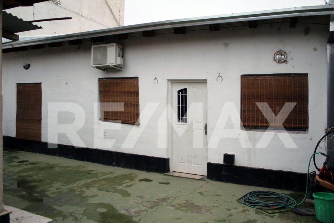 Duplex 3 dormitorios UF 2 B° Lejos de Buenos Aires