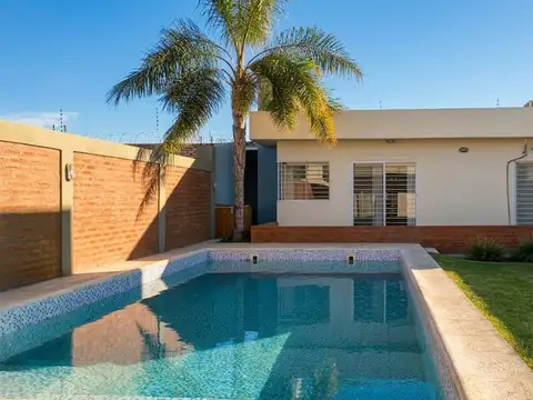 Casa en Venta en Santa Lucia, Santa Lucía
