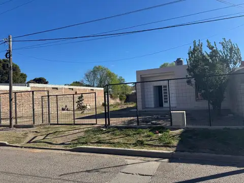 Casa en Venta en Juana Koslay, Juan Martín de Pueyrredón