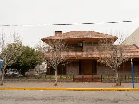 Casa en Venta en General Roca, Río Negro