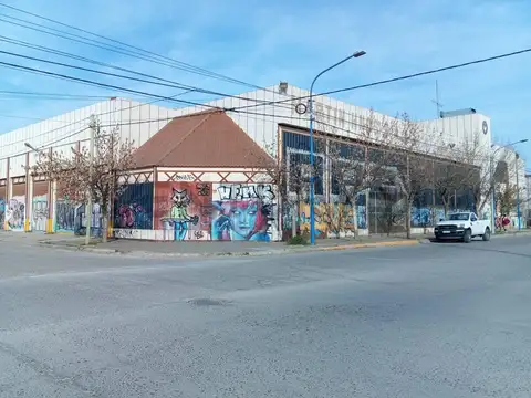 Galpón en Venta en General Roca, Río Negro