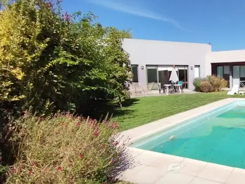 Casa en Venta en Mayor Drummond, Luján de Cuyo