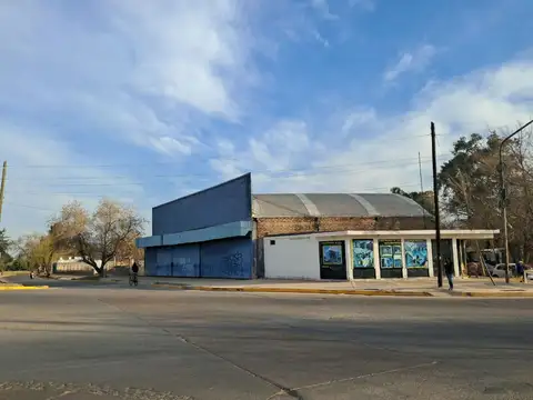 Galpón en Venta en El Plumerillo, Las Heras