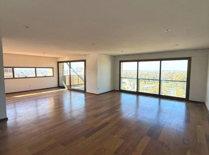 Departamento · 210m² · 5 Ambientes · 2 Cocheras