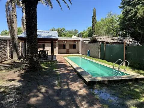Casa en Alquiler en Profesional, Funes