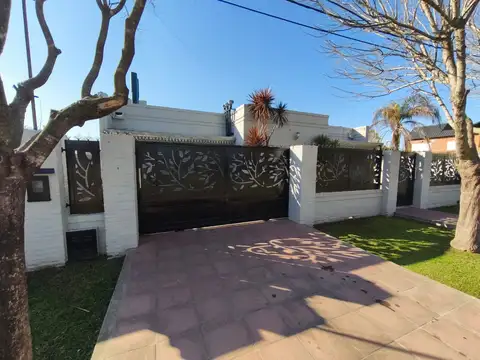 Casa en Alquiler en Roldan, San Lorenzo