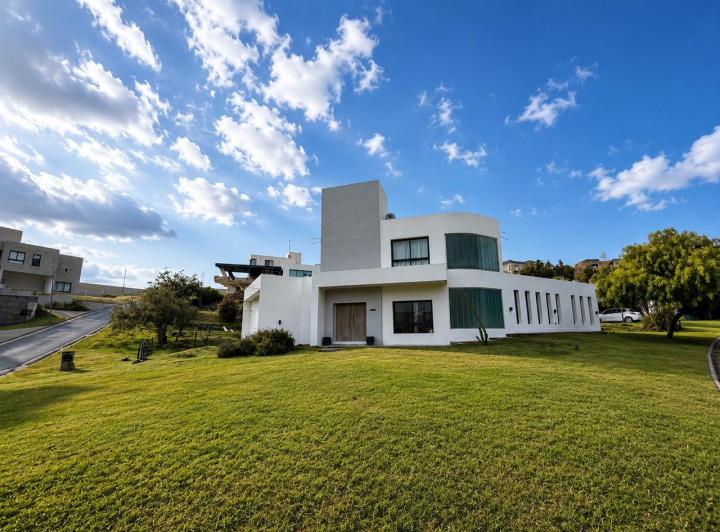 Casa · 130m² · 4 Ambientes