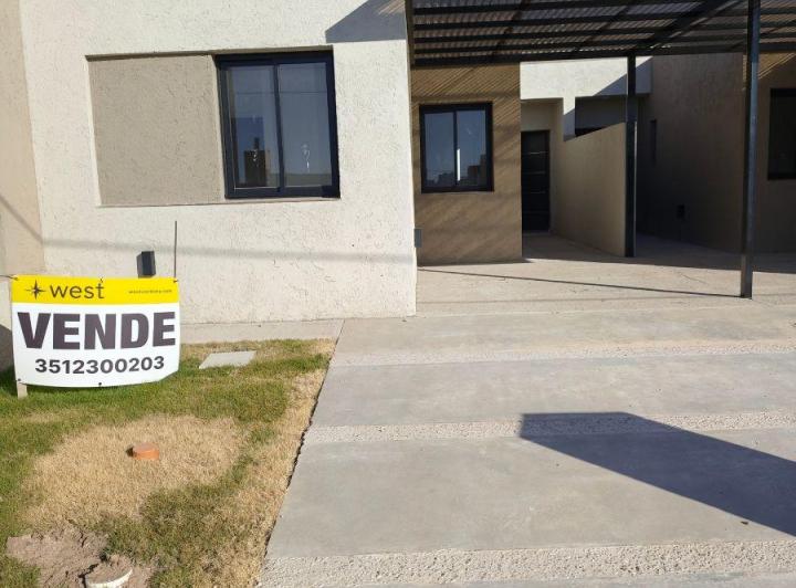 Casa · 75m² · 3 Ambientes · 1 Cochera