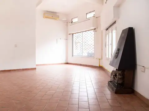 Galpón en Alquiler en Parque Chacabuco, CABA