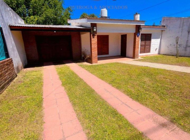 Casa · 120m² · 4 Ambientes · 3 Cocheras