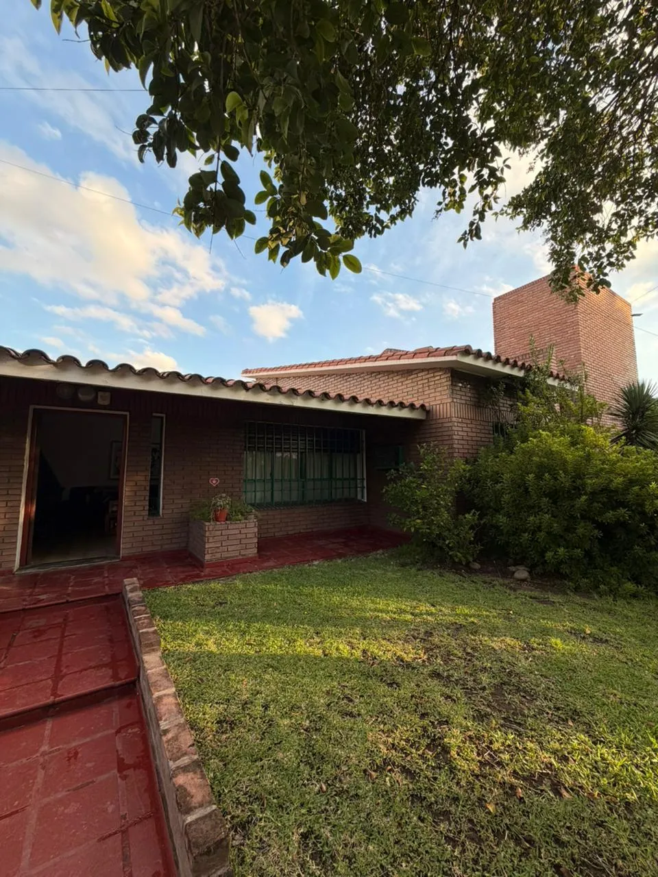 CASA A LA VENTA B° CERRO DE LAS ROSAS