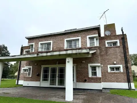 Casa en Alquiler en Pilar Centro, Pilar
