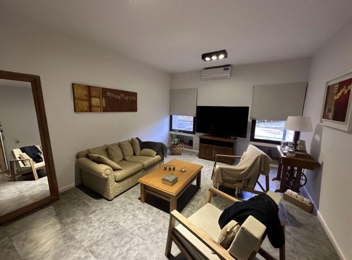 Casa · 157m² · 7 Ambientes · 2 Cocheras