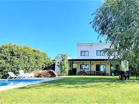 Casa en Alquiler en San Sebastián, Countries y Barrios Cerrados en Escobar